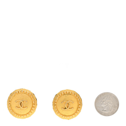 Chanel Metal CC Round Clip On Earrings Gold 2 of 4