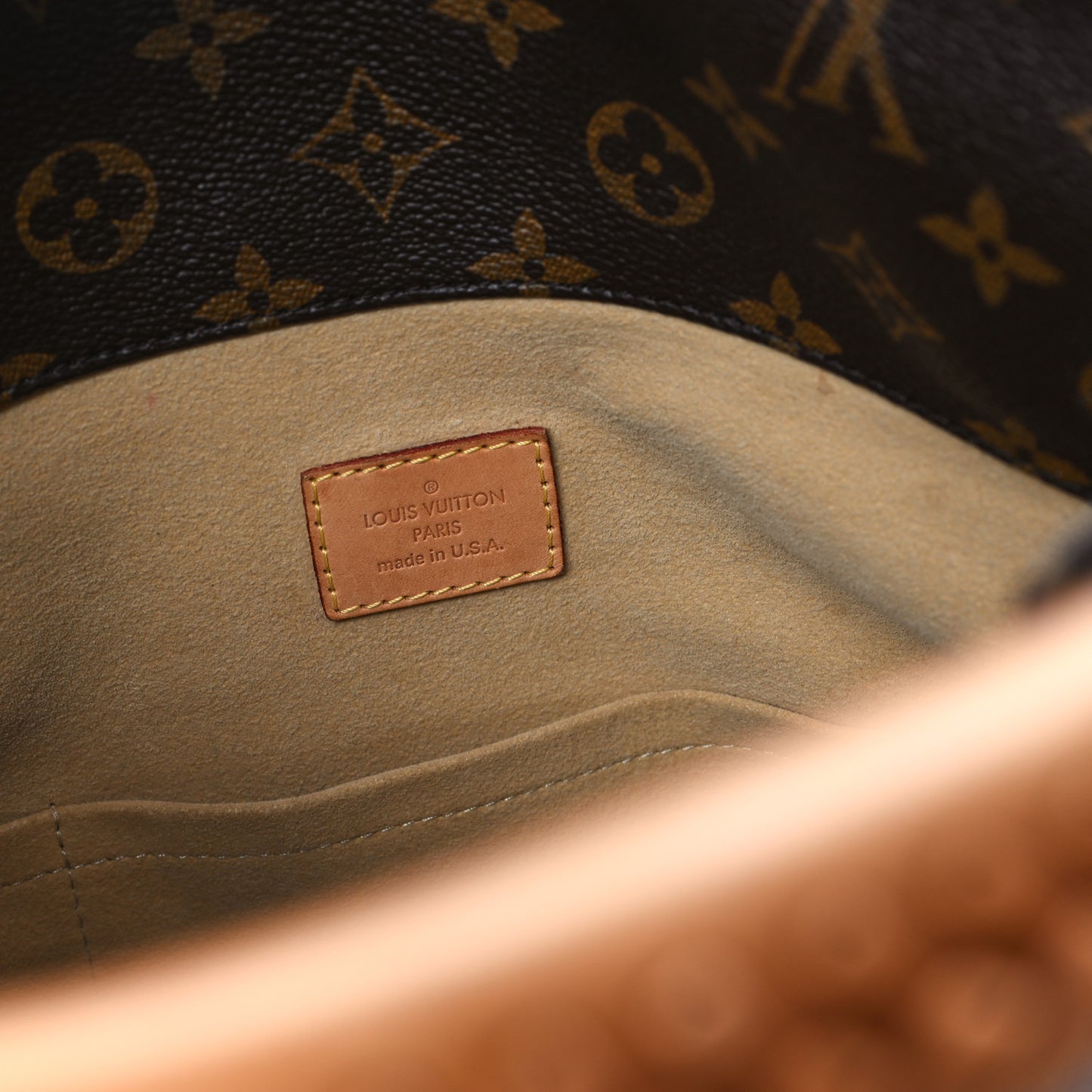 Monogram Artsy MM