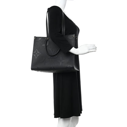 Louis Vuitton Empreinte Monogram Giant Onthego MM Black 2 of 9