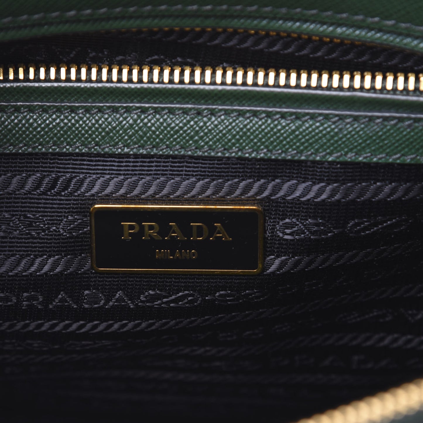 Saffiano Small Galleria Double Zip Tote Smeraldo