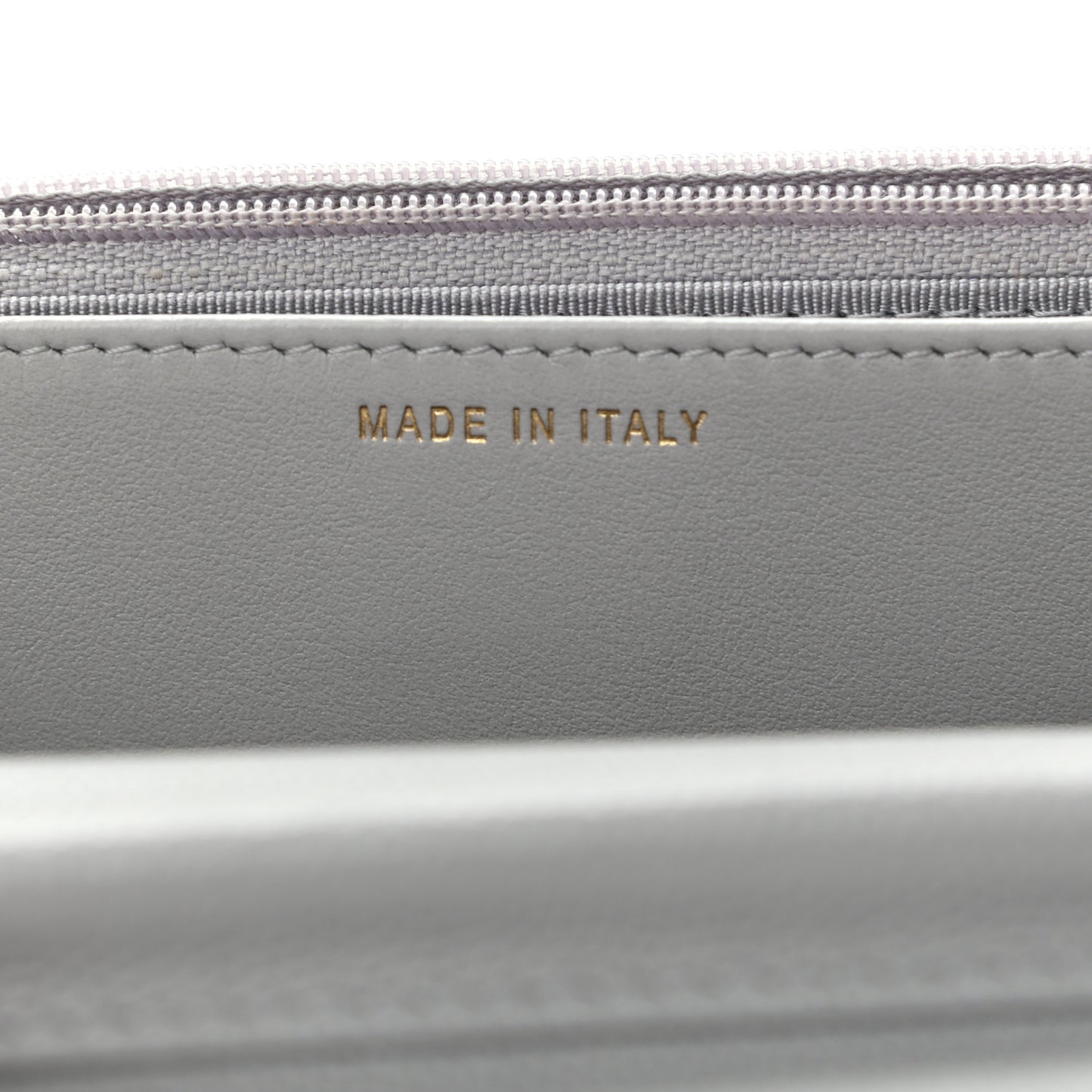 Caviar Quilted Wallet On Chain WOC Grey