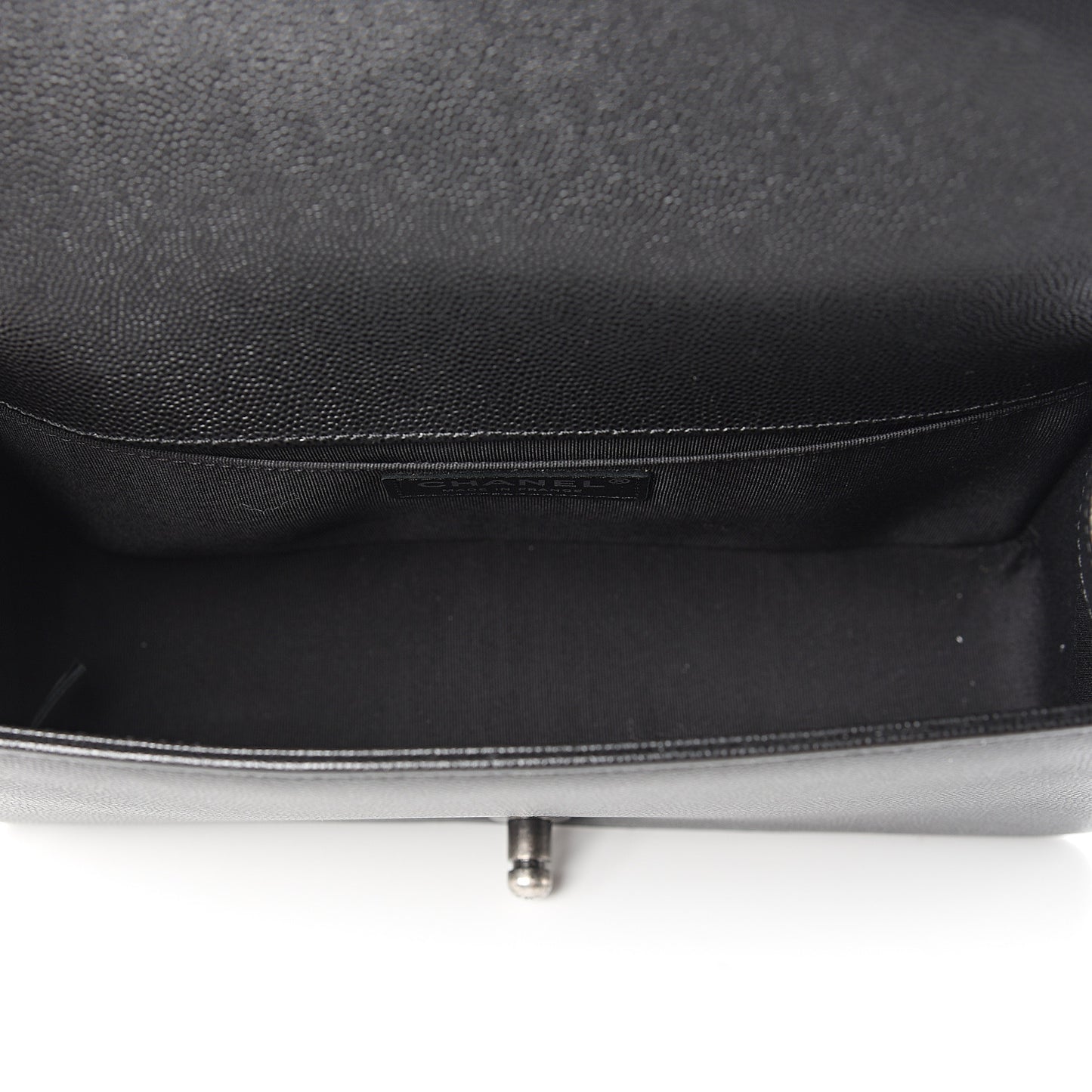 Caviar Quilted Medium Boy Flap Black