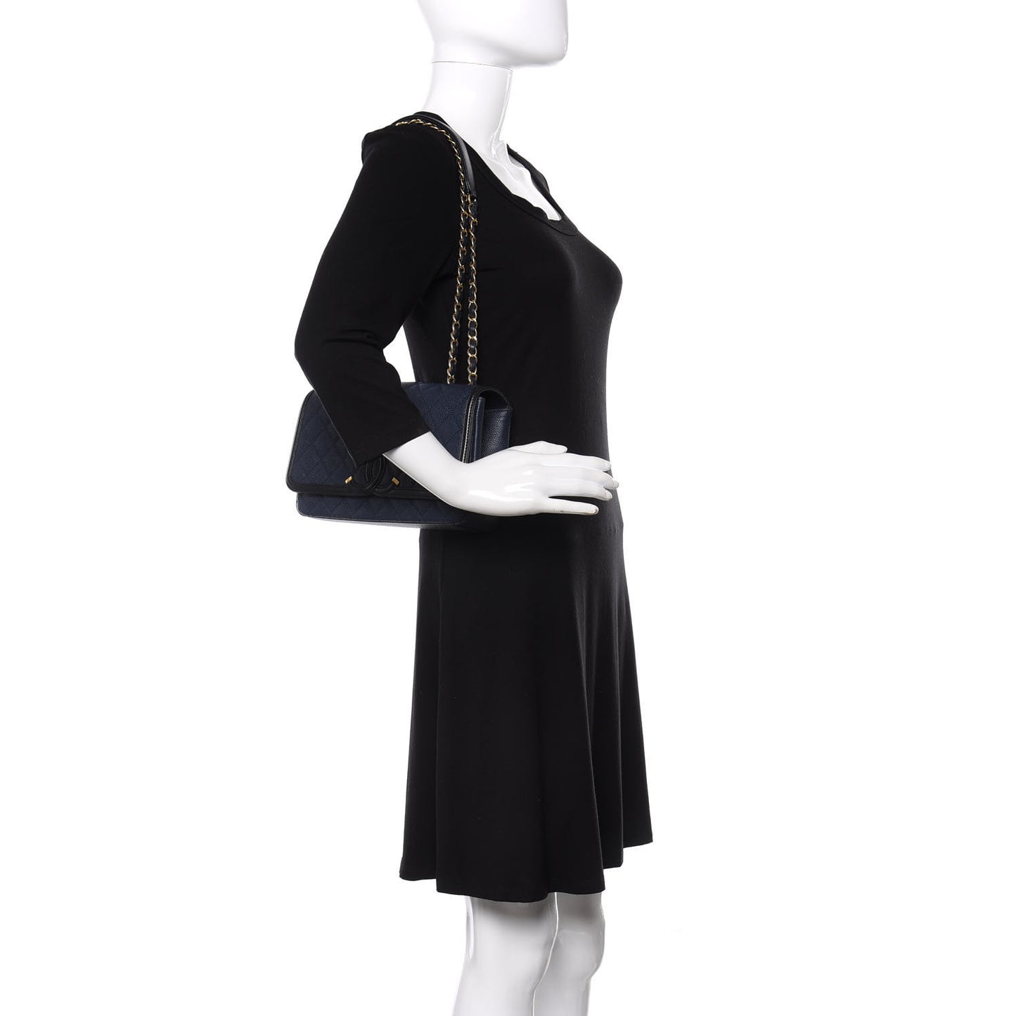 Caviar Quilted Medium CC Filigree Flap Navy Black