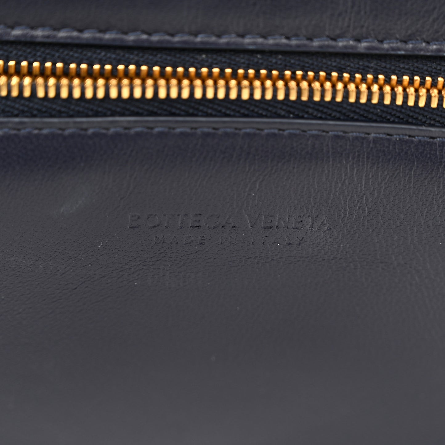 Nappa Intrecciato Puff Pouch On Strap Black Space