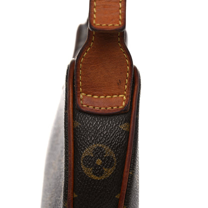 Louis Vuitton Monogram Croissant PM 12 of 19