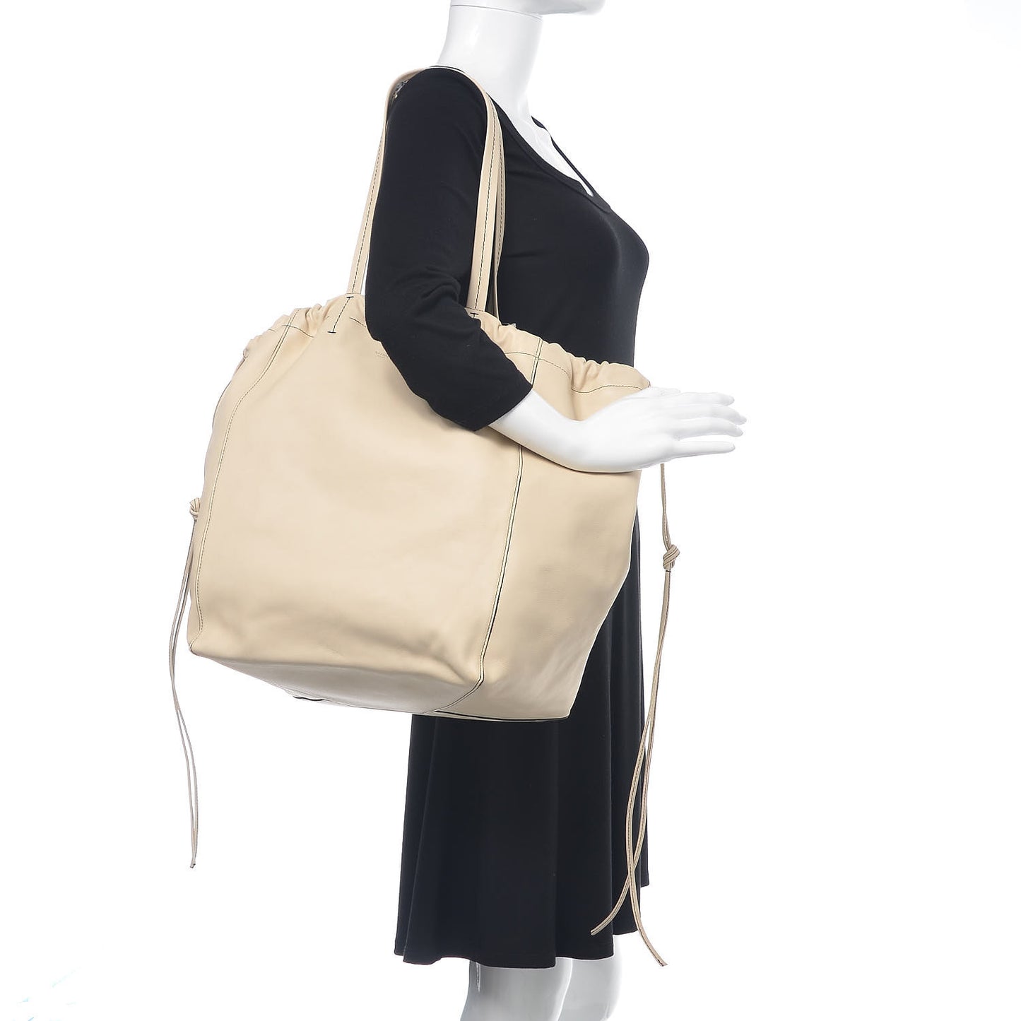 Smooth Calfskin Large Coulisse Cabas Chalk