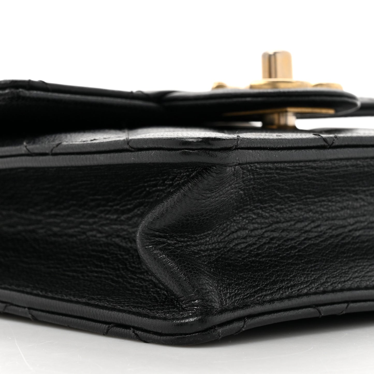 Lambskin Quilted Chic Pearls Flap Black
