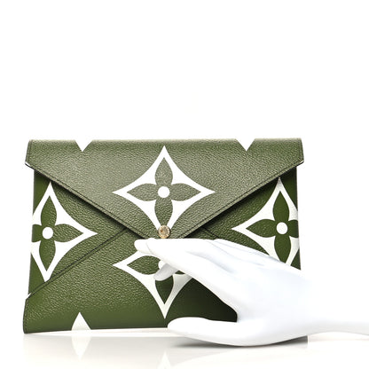 Louis Vuitton Monogram Giant Kirigami Pochette Set 2 of 14