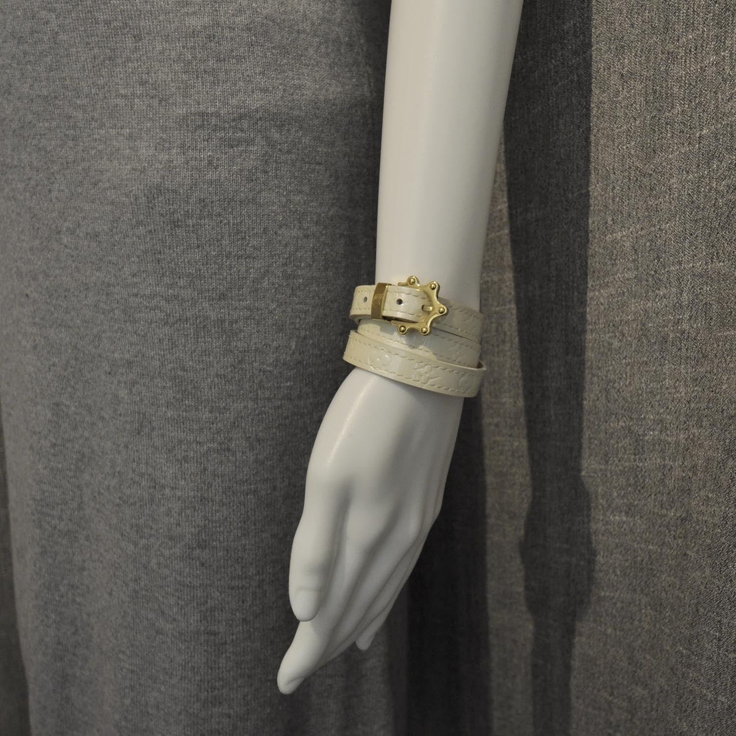 Louis Vuitton Vernis Triple Tour Bracelet Perle 5 of 5