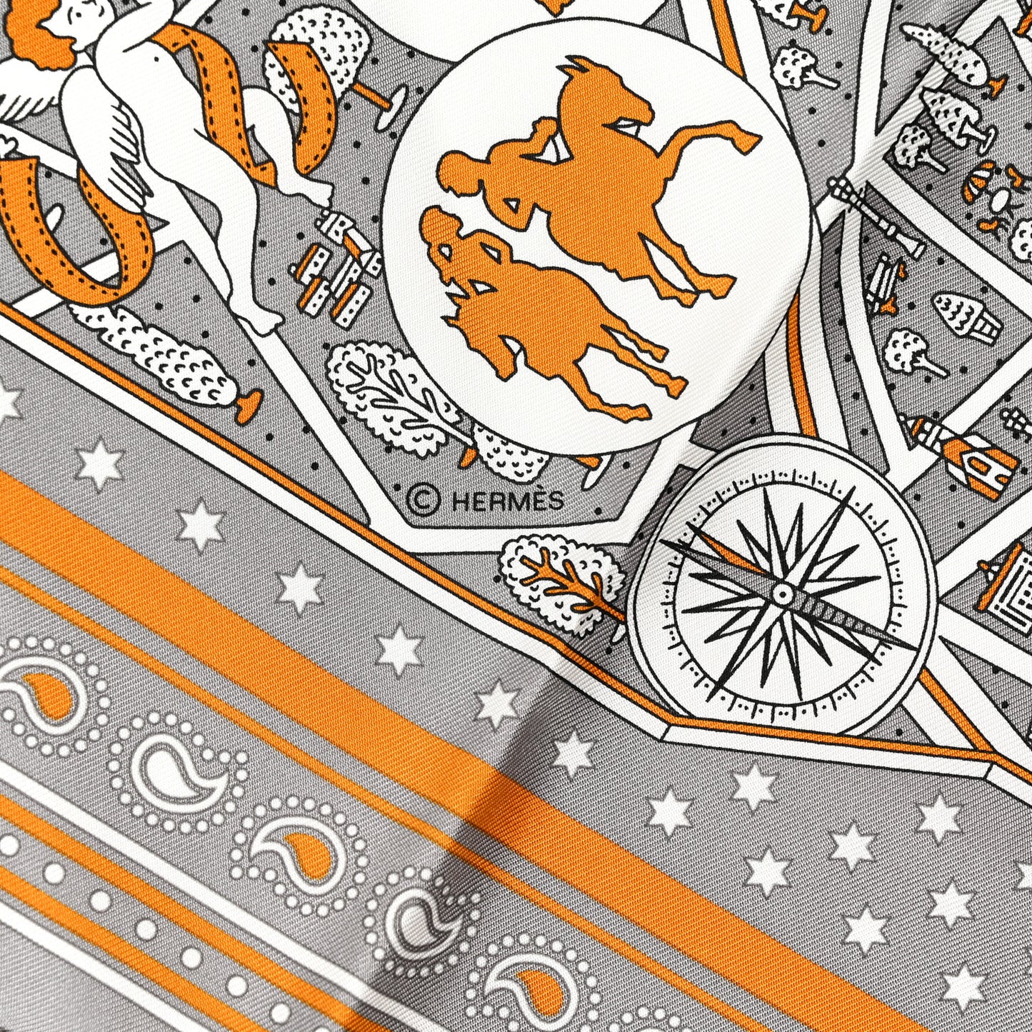 Silk Les Nouveaux Amoureux de Paris Bandana Scarf 55 Gris White Caramel