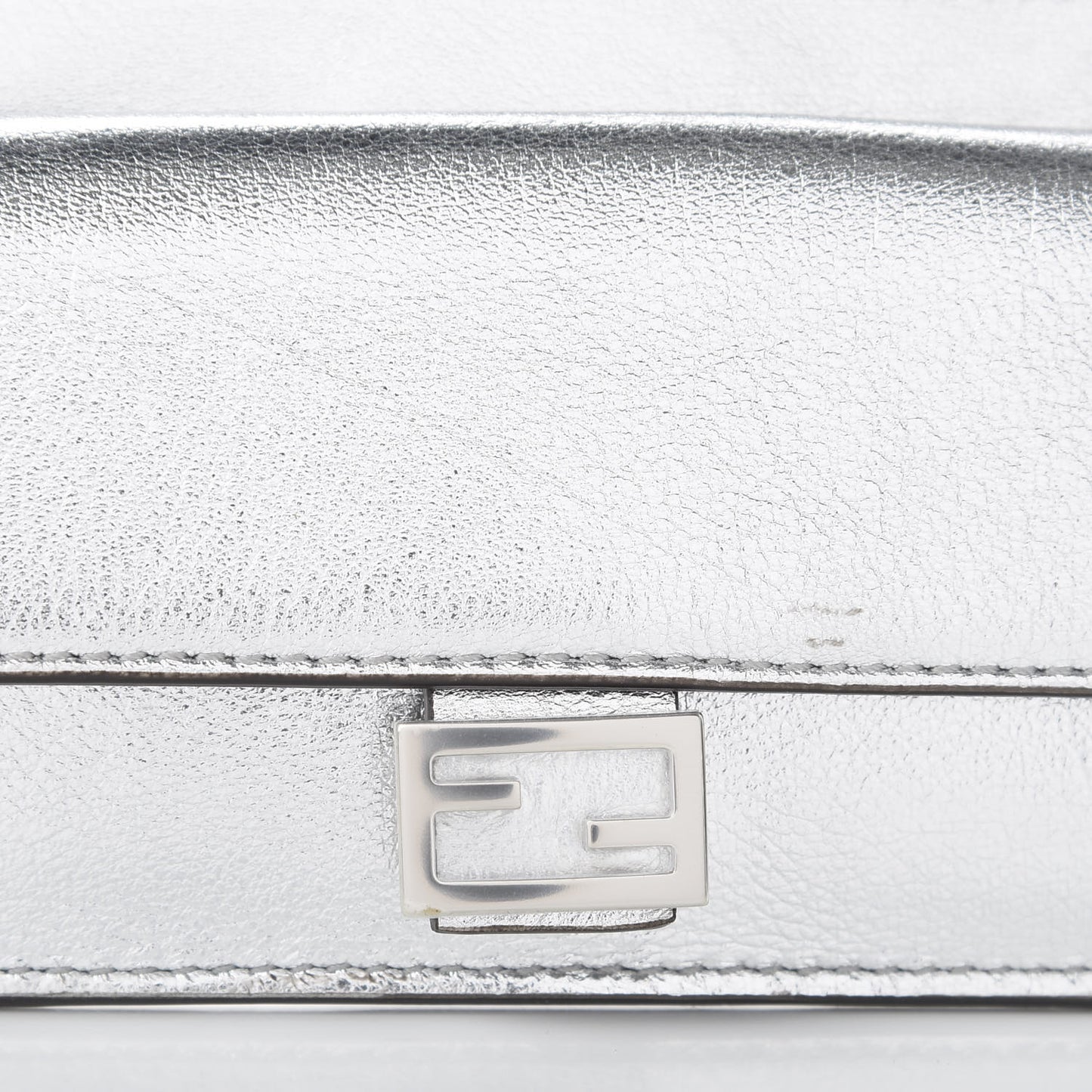 Vitello Catalan Mirror FF 1974 Embossed Fold Over Card Holder Wallet Argento