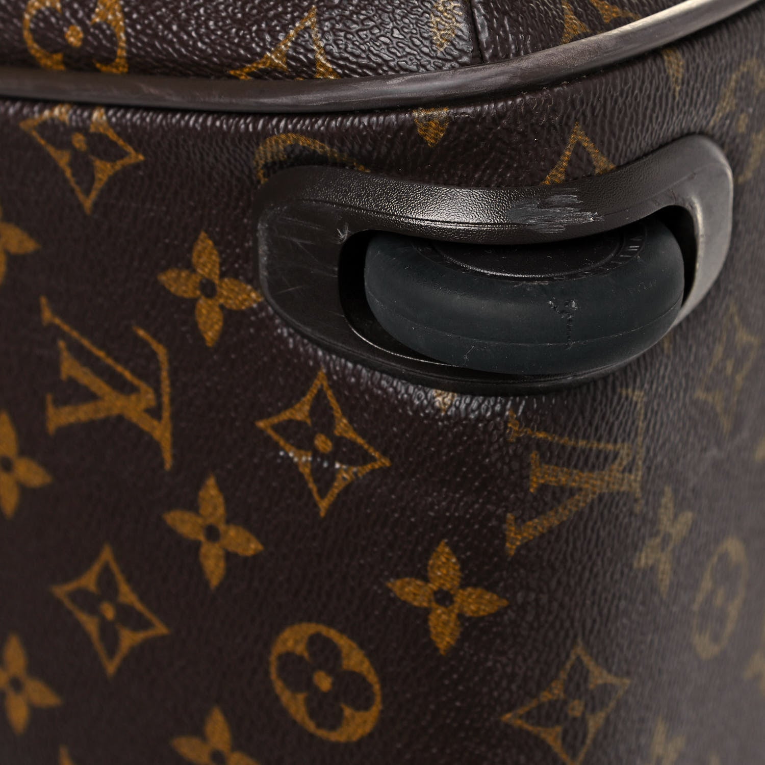 Louis Vuitton Monogram Neo Eole 65 9 of 12