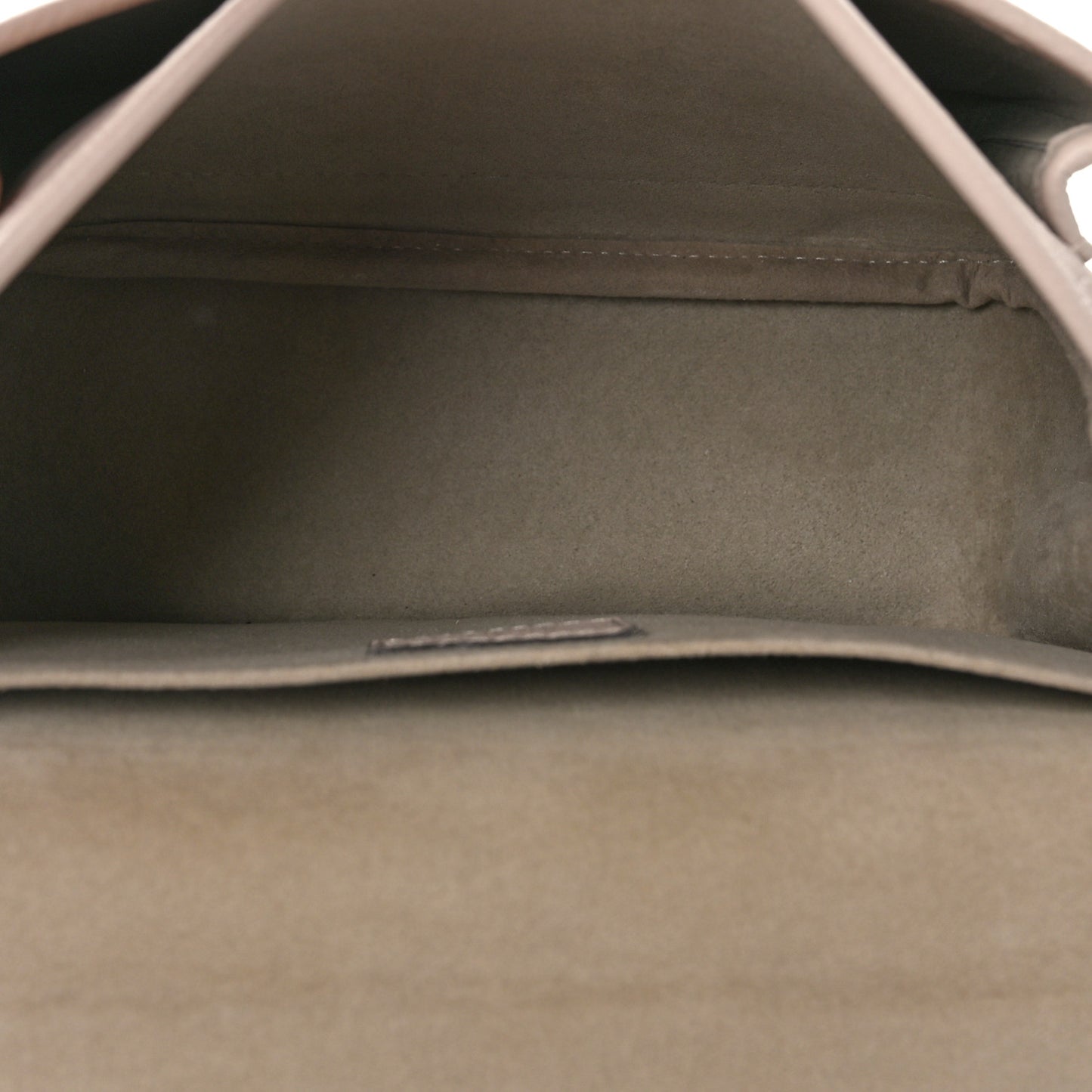 Grained Calfskin Lockme Chain Bag Greige