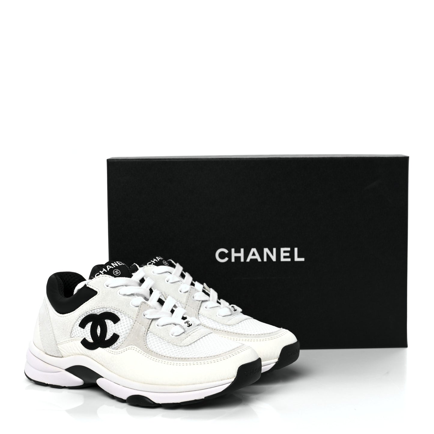 Mesh Suede Calfskin Grained Calfskin Womens CC Sneakers 37 White Black
