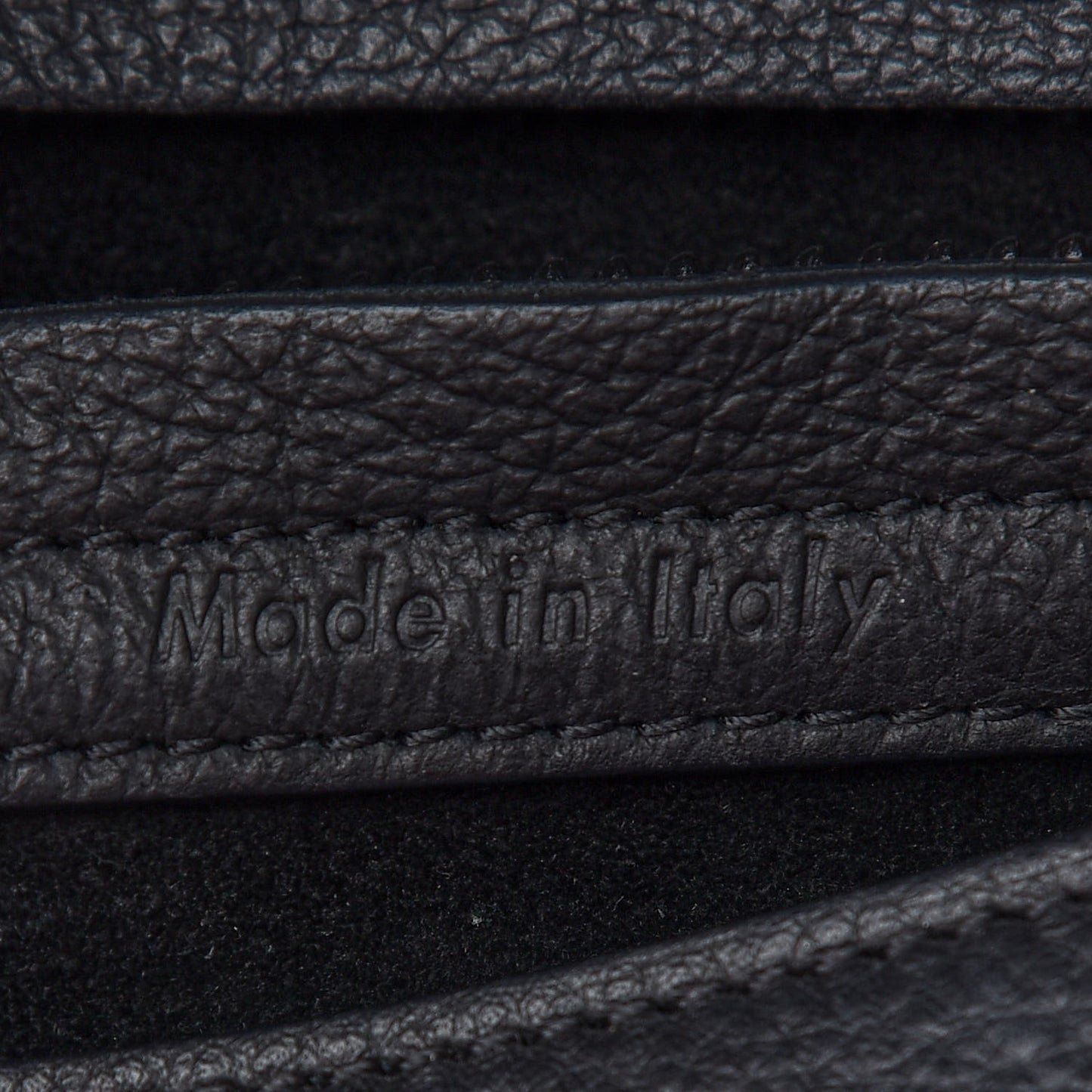 Supple Calfskin Medium Phantom Luggage Black