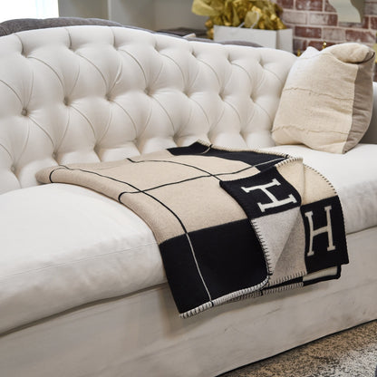 Hermes Wool Cashmere Avalon III Blanket Ecru Black 2 of 4