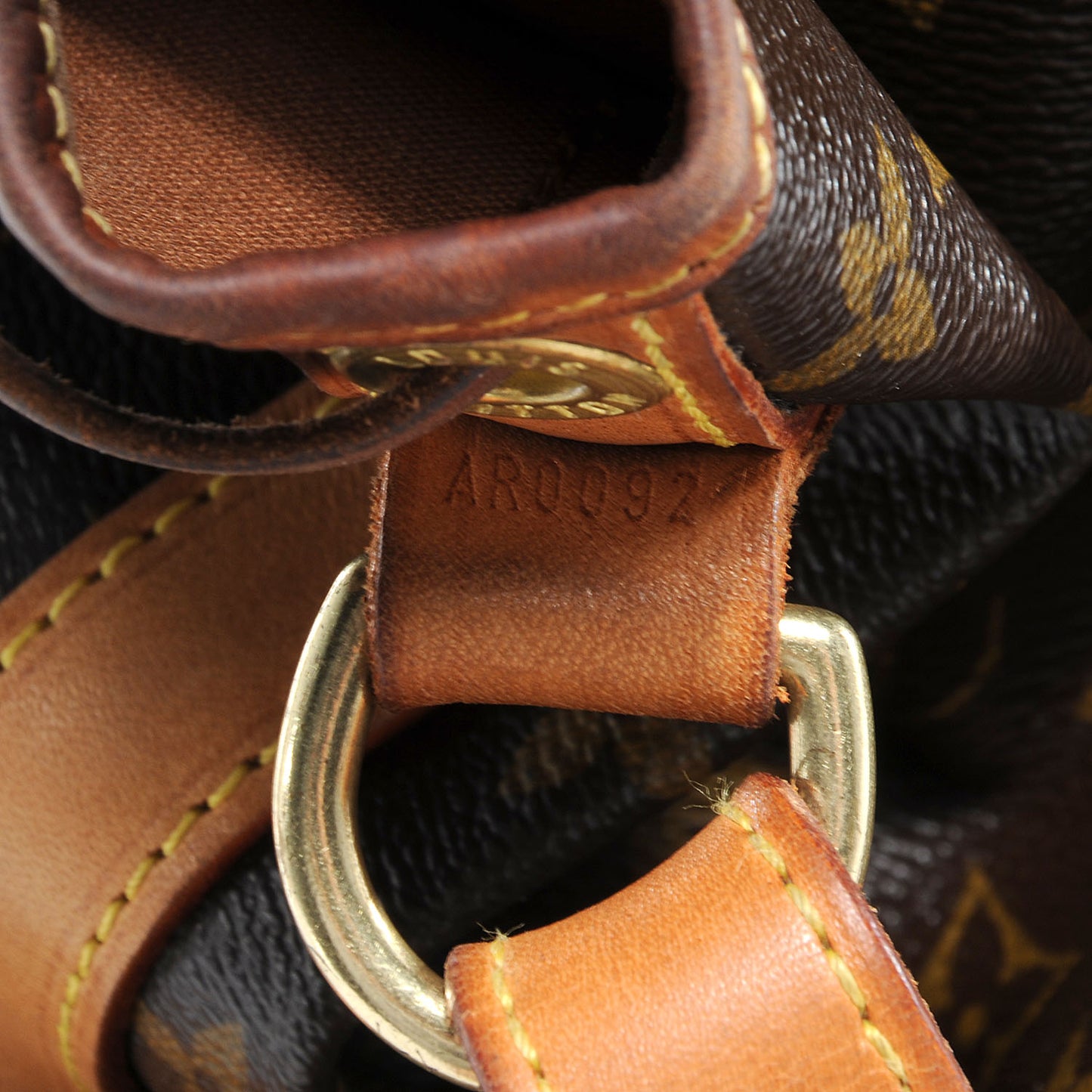 Monogram Noe