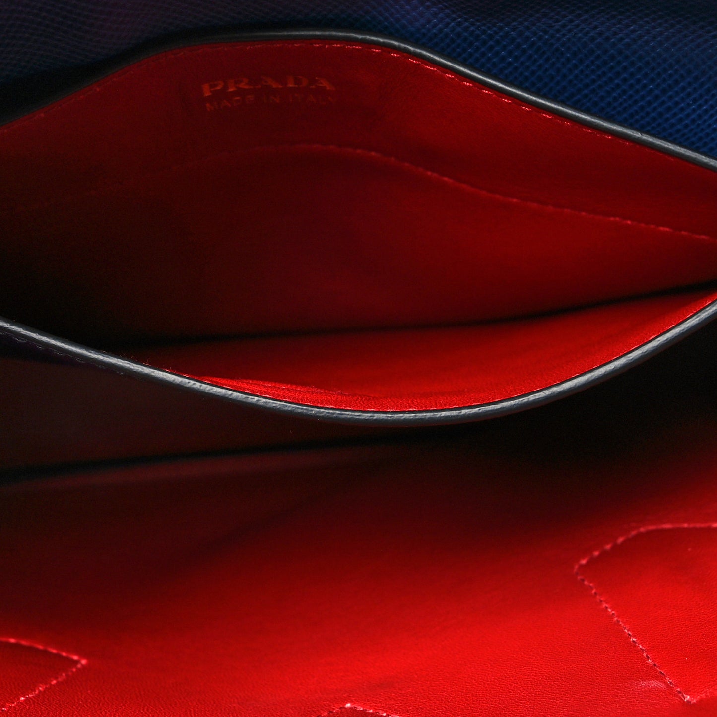 Saffiano Cuir Medium Double Bag Bleuette Rosso
