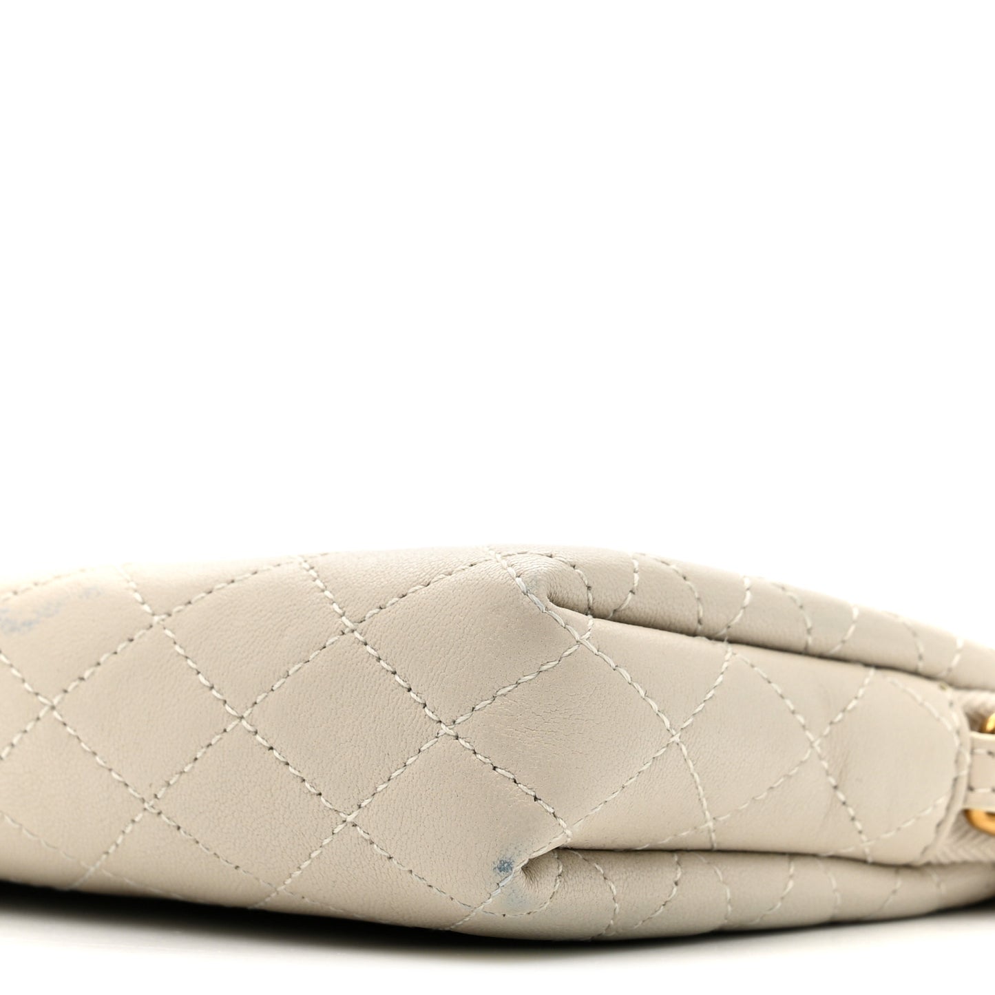 Lambskin Quilted Gaby Zipped Pouch Crema Soft