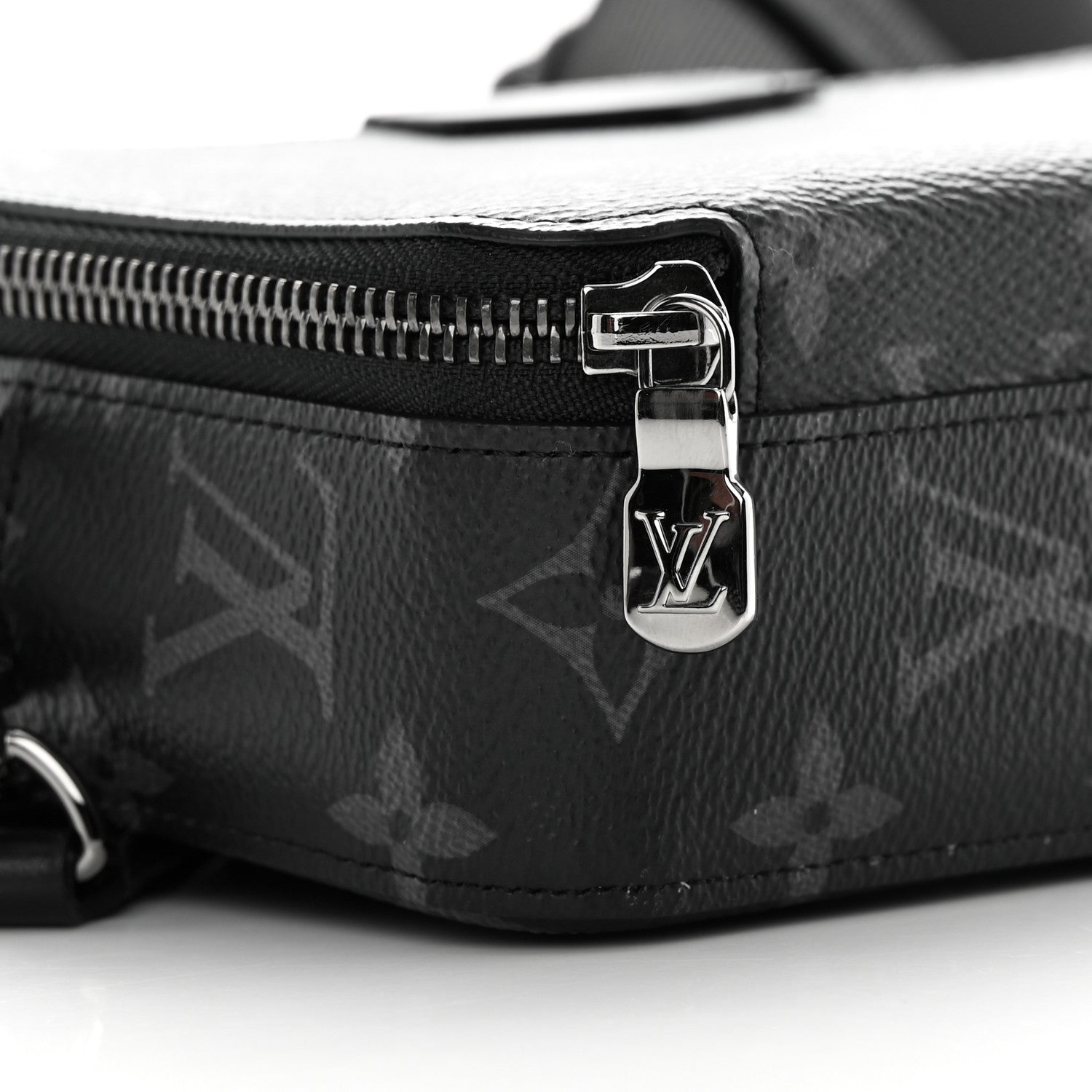 Louis Vuitton Monogram Eclipse Alpha Wearable Wallet 9 of 11