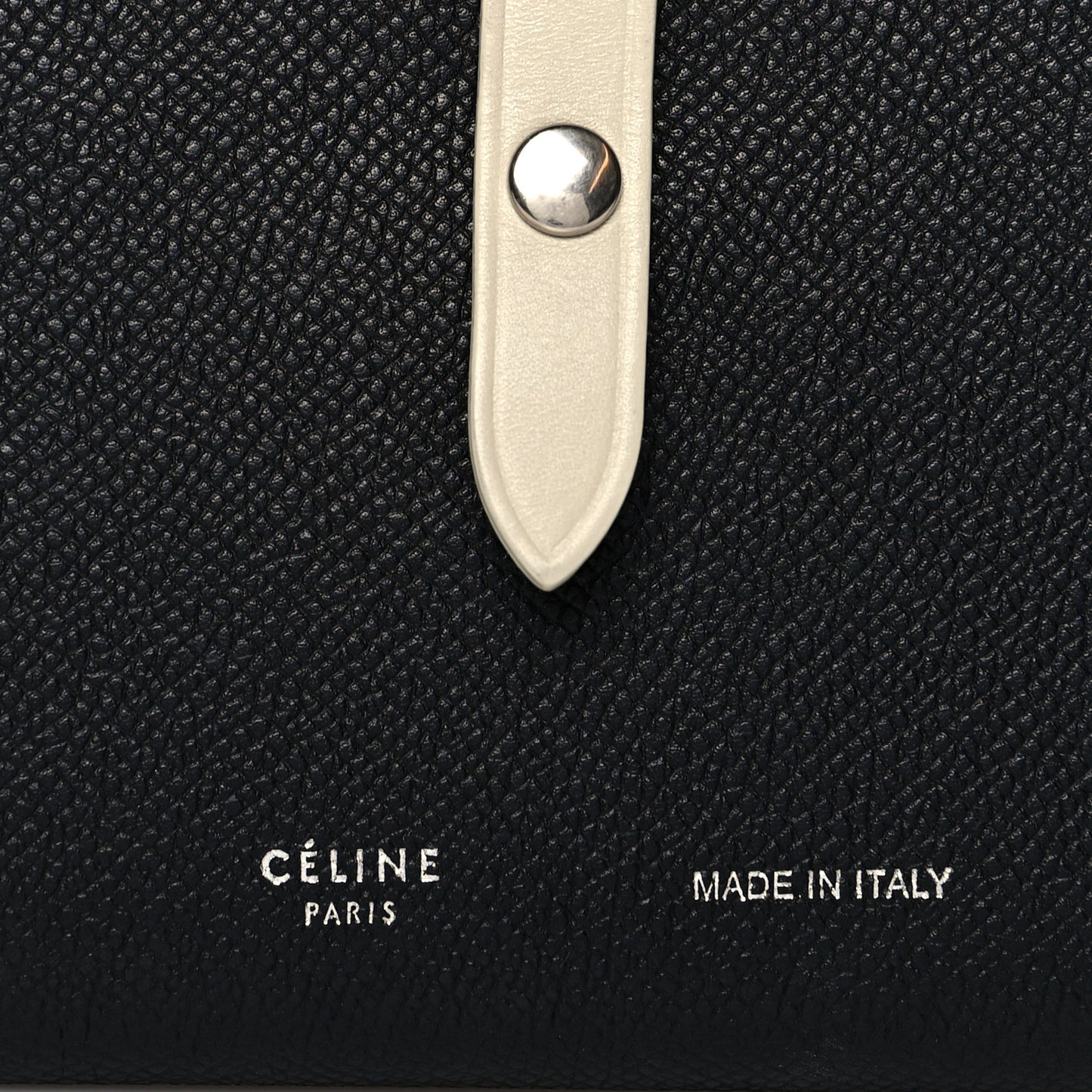 Grained Calfskin Medium Multifunction Strap Wallet Black Chalk