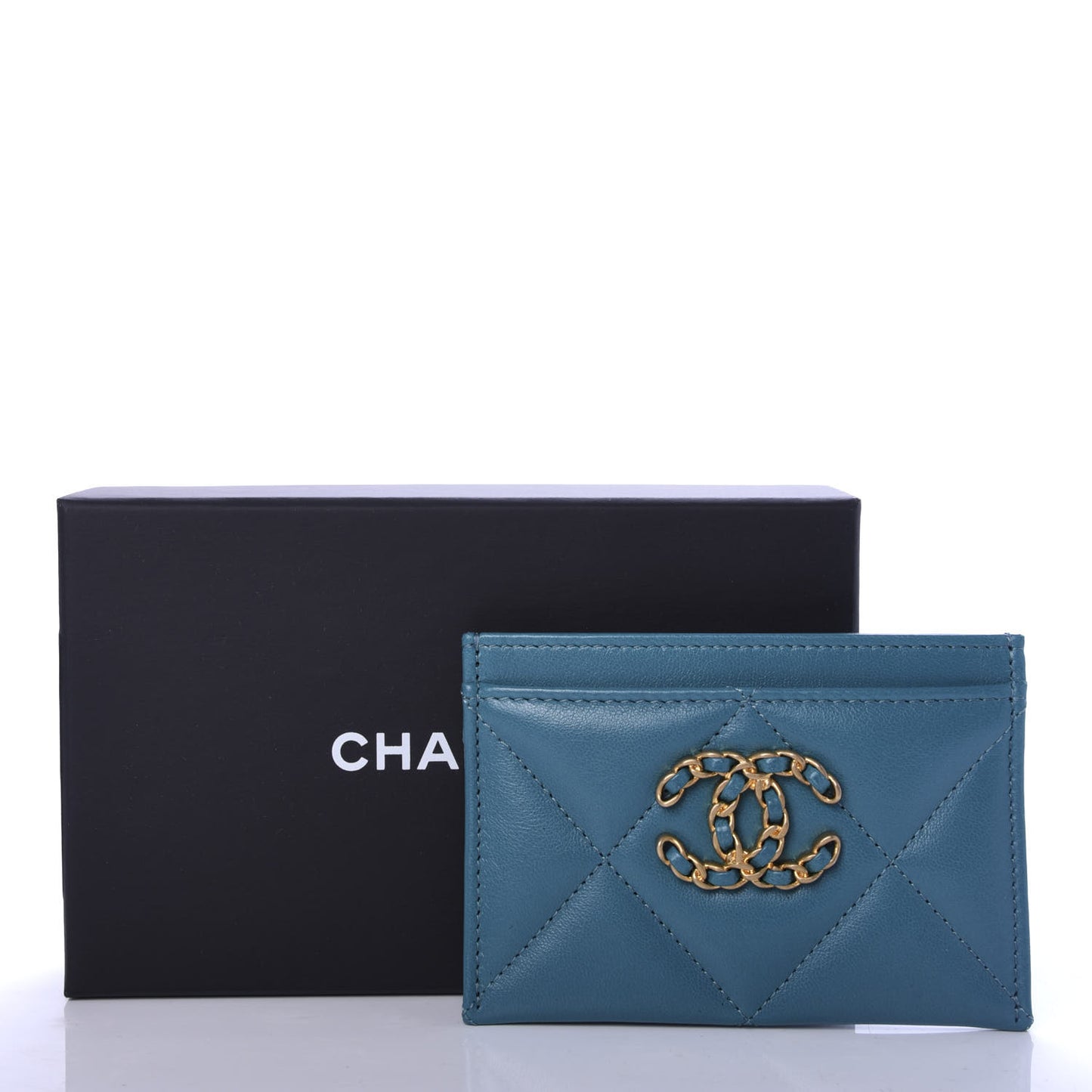 Lambskin Quilted 19 Card Holder Turquoise