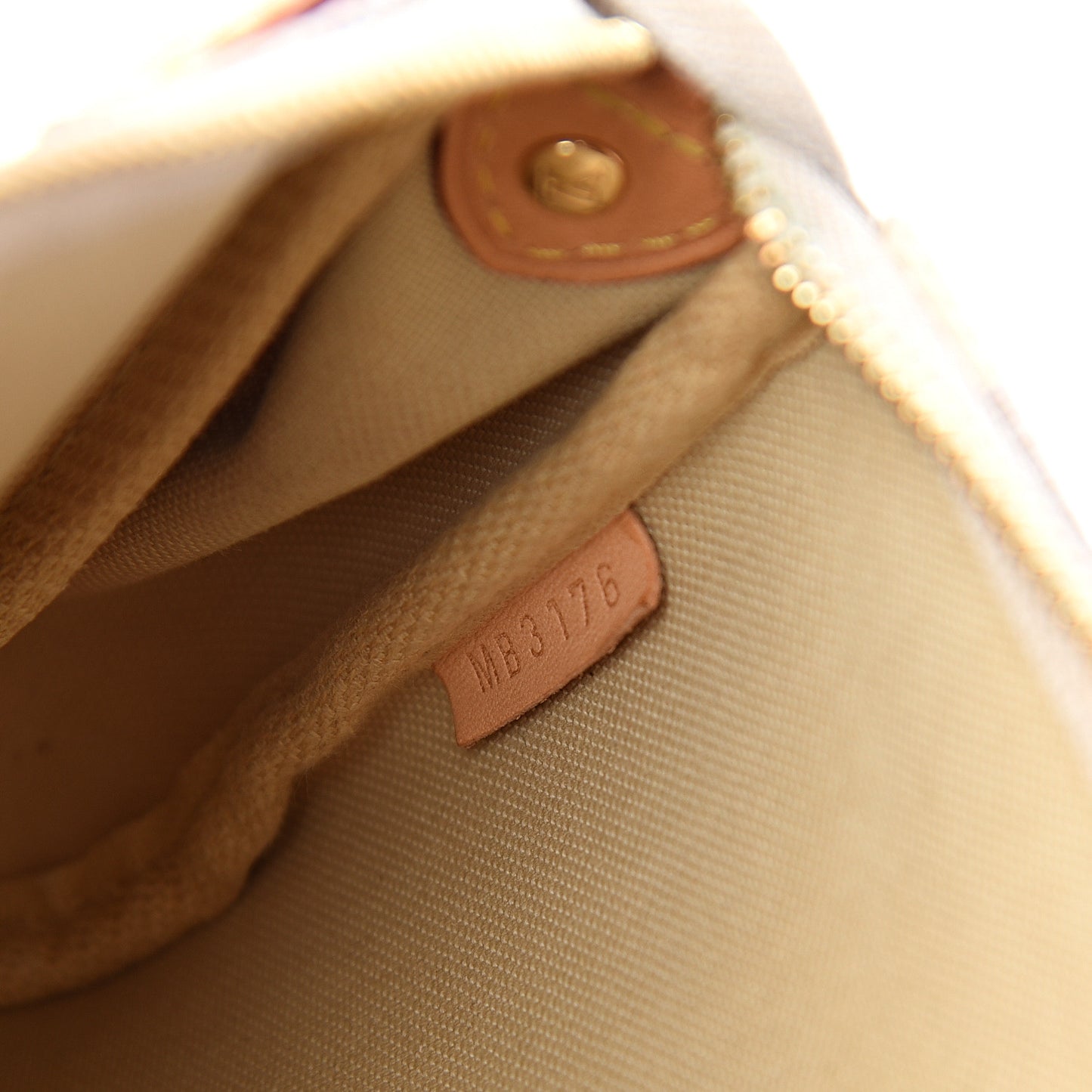Damier Azur Eva Clutch