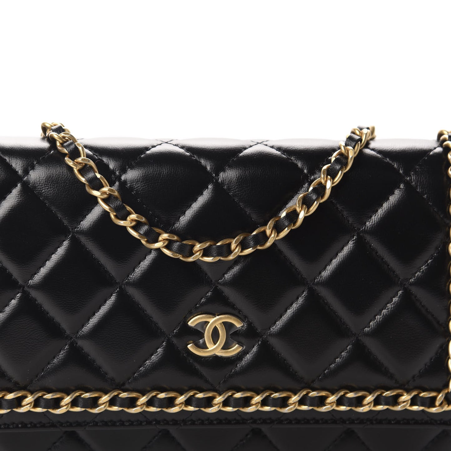 Lambskin Quilted Running Chain Wallet On Chain WOC Black