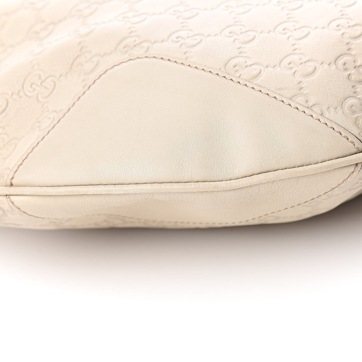 Guccissima Princy Hobo White