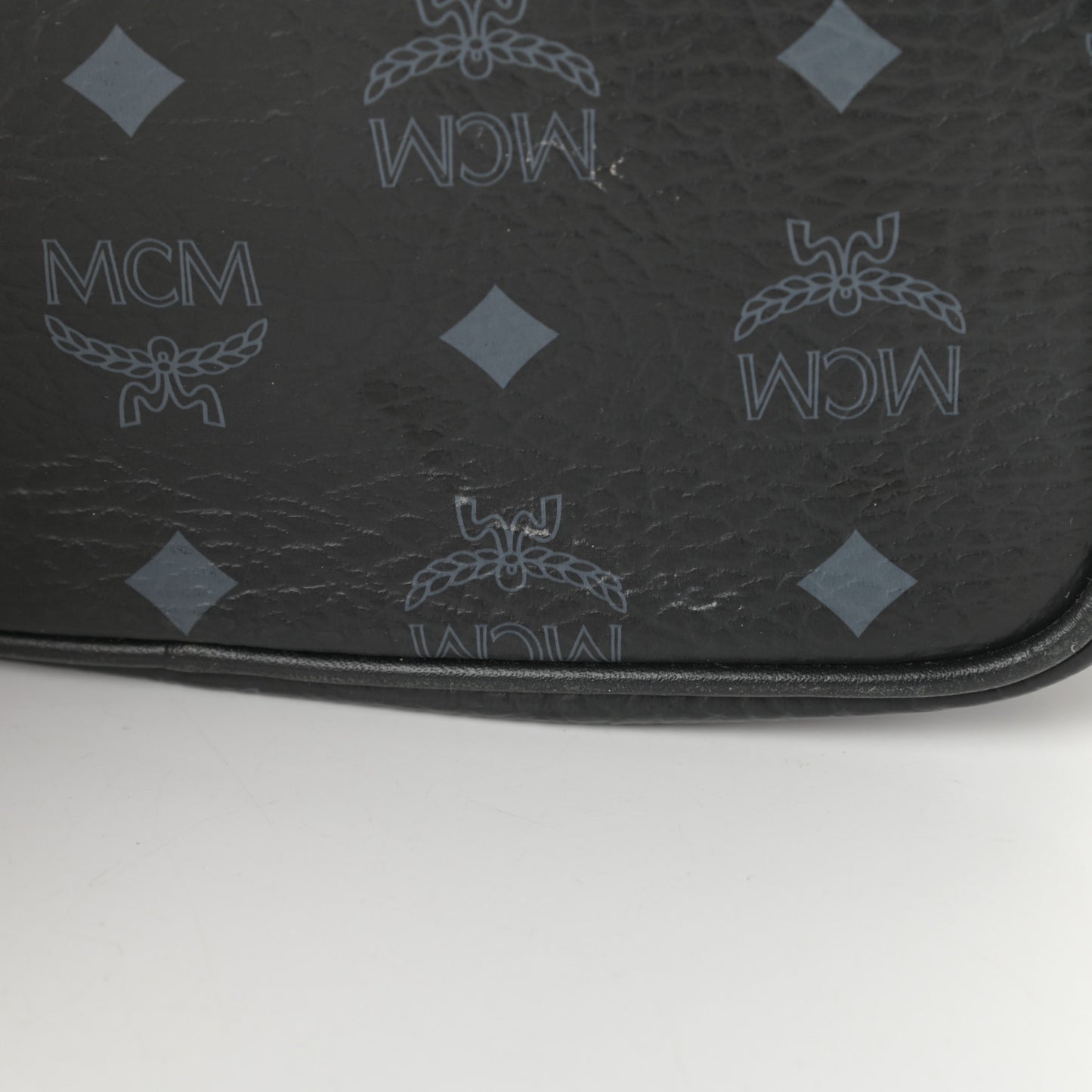 Visetos Essential Drawstring Bucket Bag Black