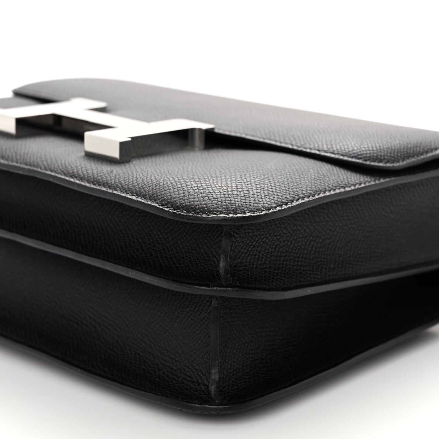 Epsom Constance 24 Black