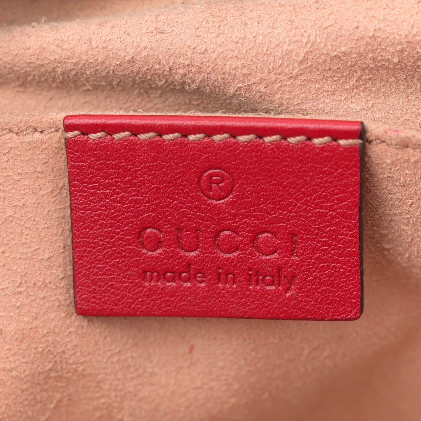 Calfskin Matelasse Small GG Marmont Chain Shoulder Bag Hibiscus Red