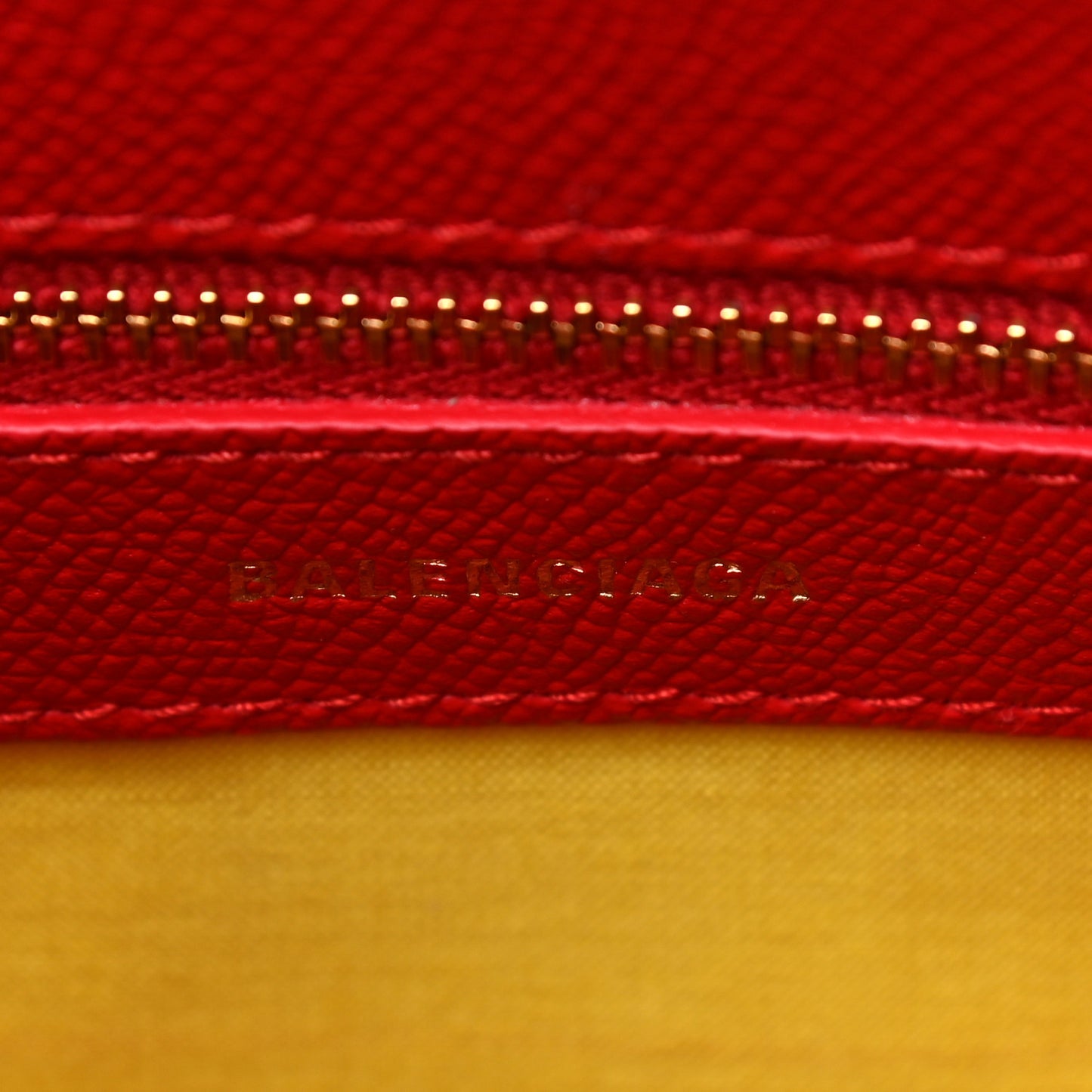 Signature Grained Calfskin Logo S Ville Top Handle Bag Rouge Coquelicot Black