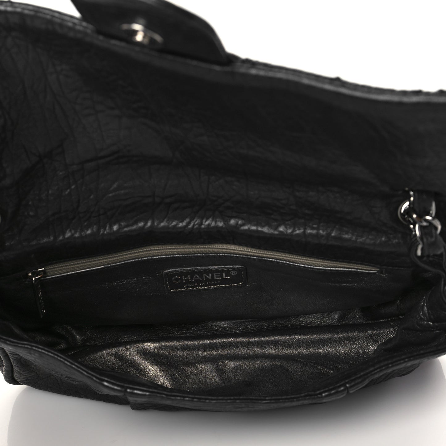 Distressed Lambskin Lady Braid Flap Black
