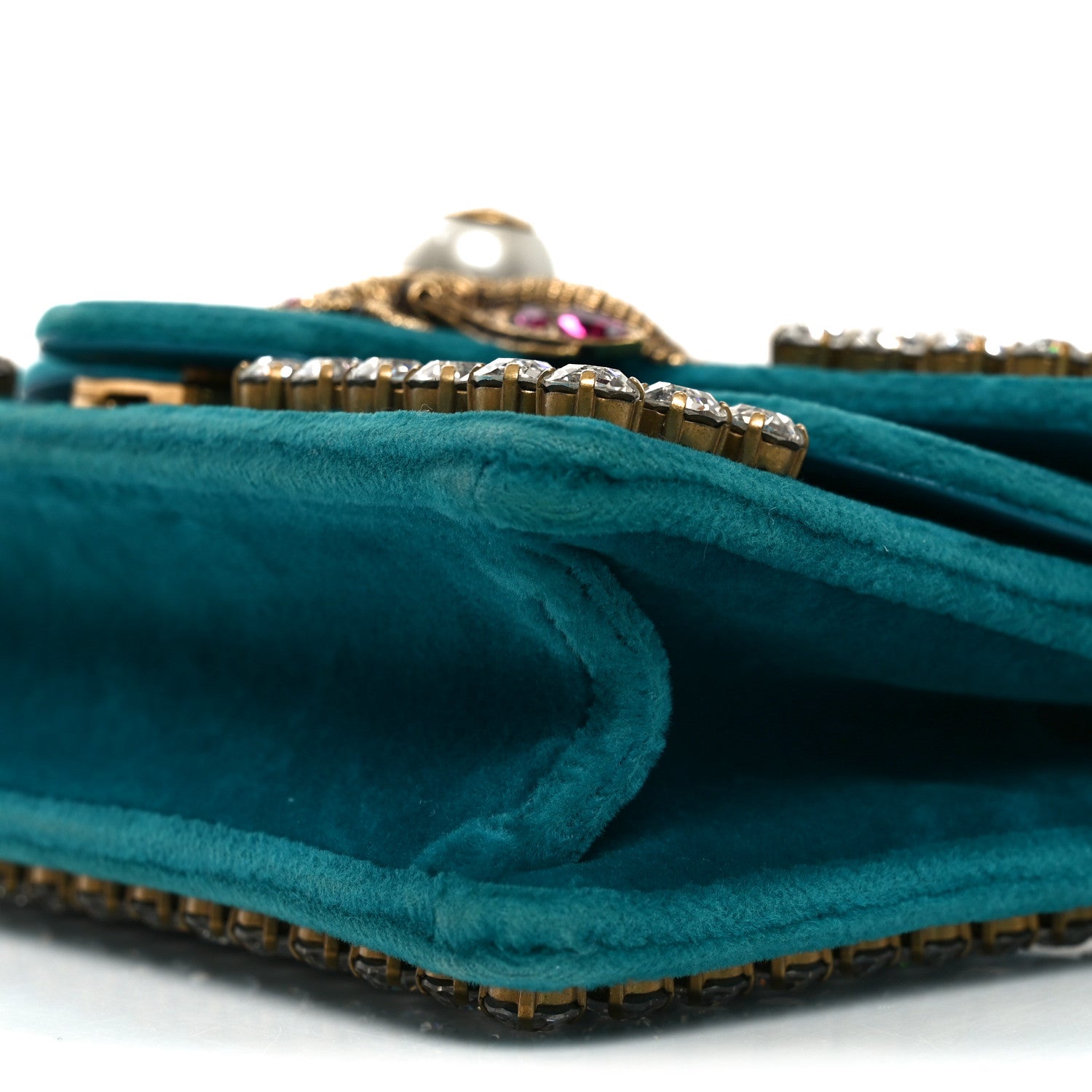 GUCCI ベルベット　バッグ Gucci Velvet Crystal Mini Bee Broadway Shoulder Bag Pavone Cyan