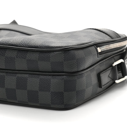 Louis Vuitton Damier Graphite Messenger 10 of 11