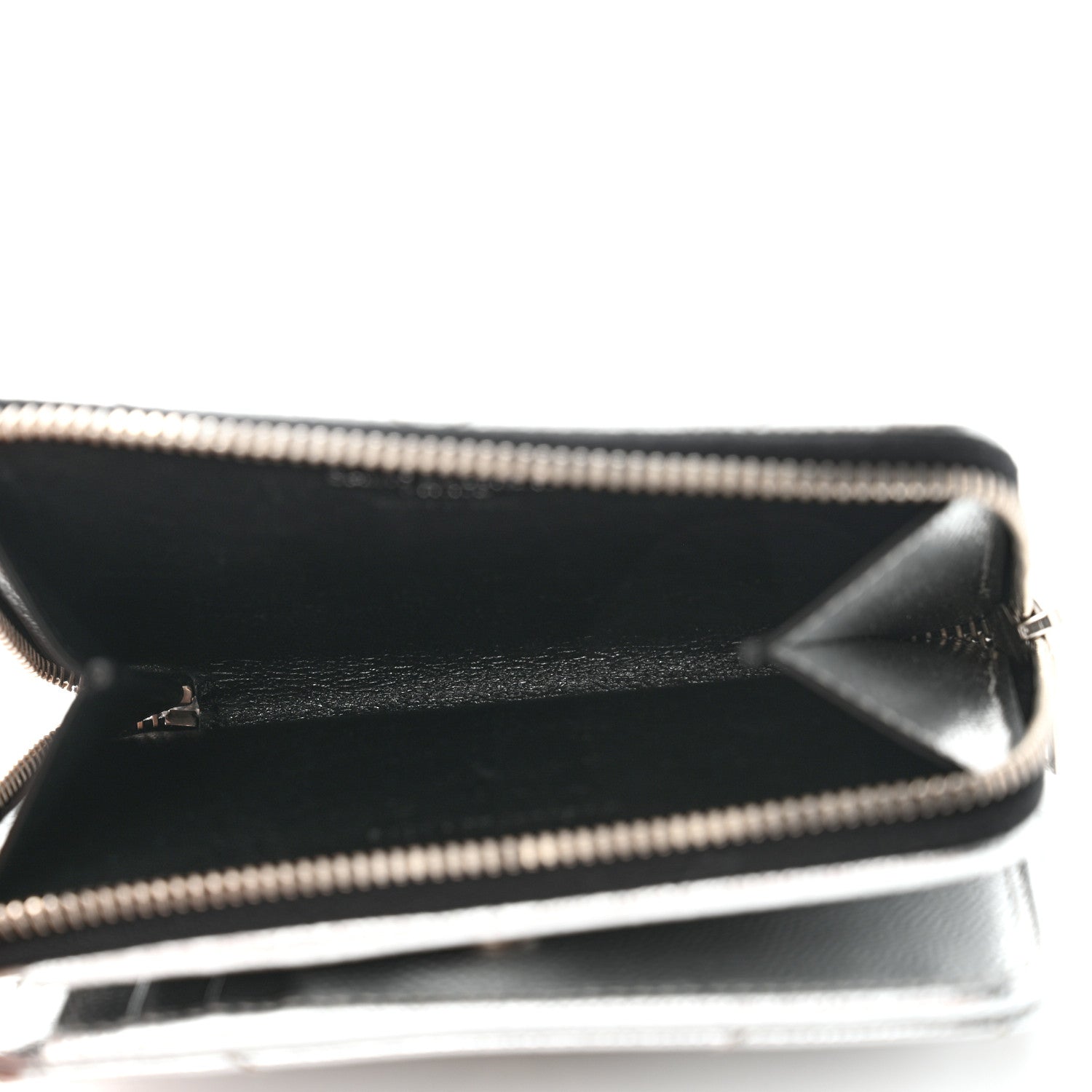 Saint Laurent Metallic Grain De Poudre Matelasse Chevron Monogram Compact Zip Around Wallet Silver 5 of 7