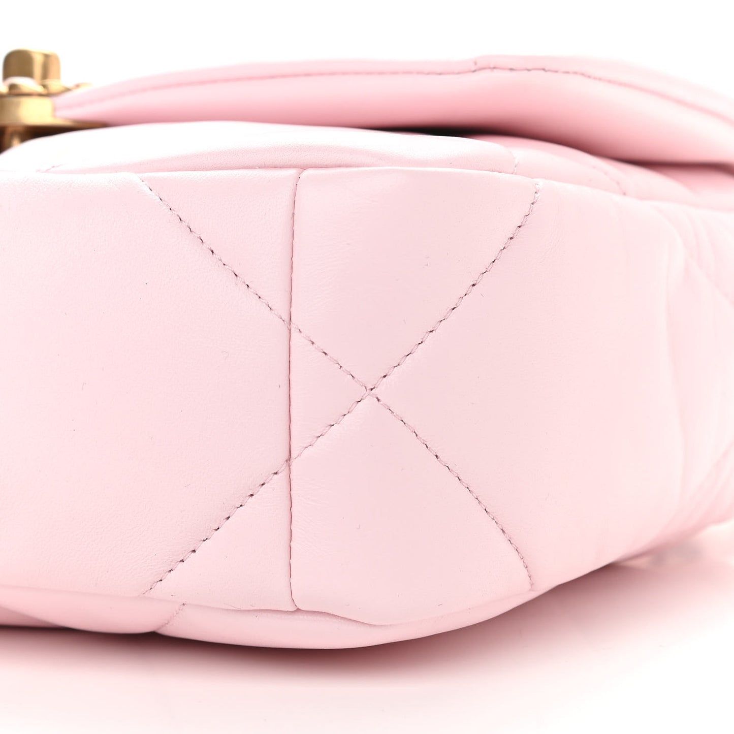 Lambskin Quilted Medium Chanel 19 Flap Light Pink