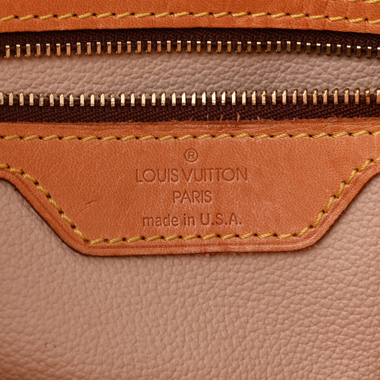 Monogram Petit Bucket 23