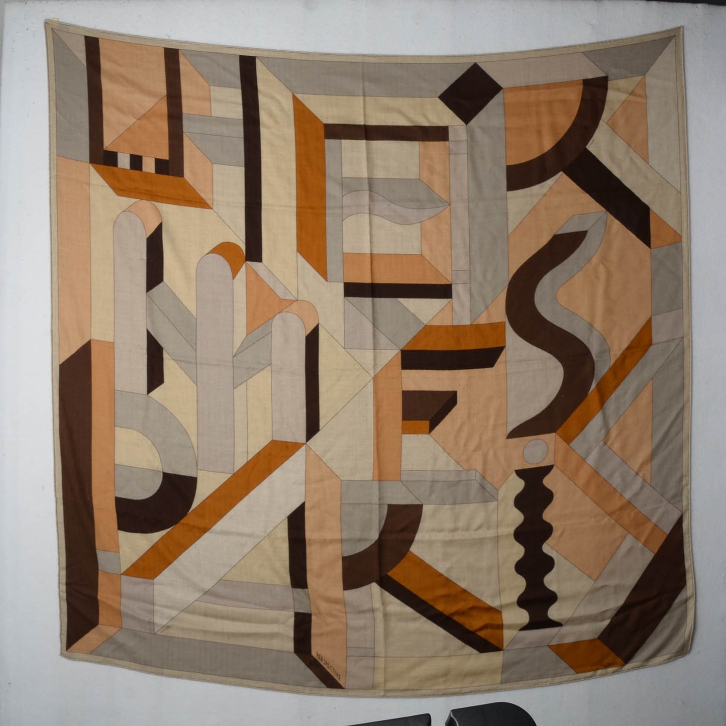 Cashmere Silk Perspective Cavaliere 140 Shawl Beige Caramel Brun