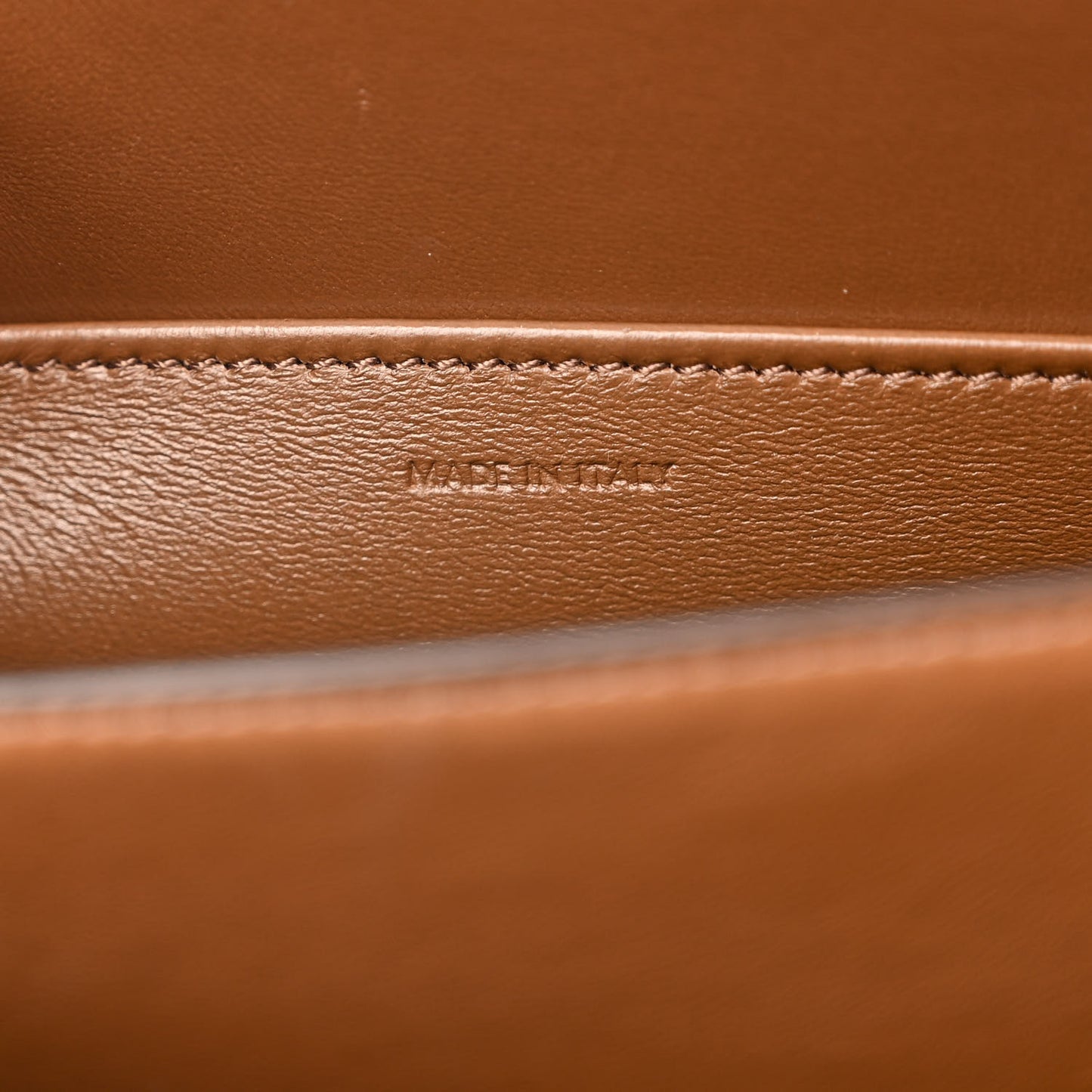 Box Calfskin Teen Classic Box Flap Bag Camel