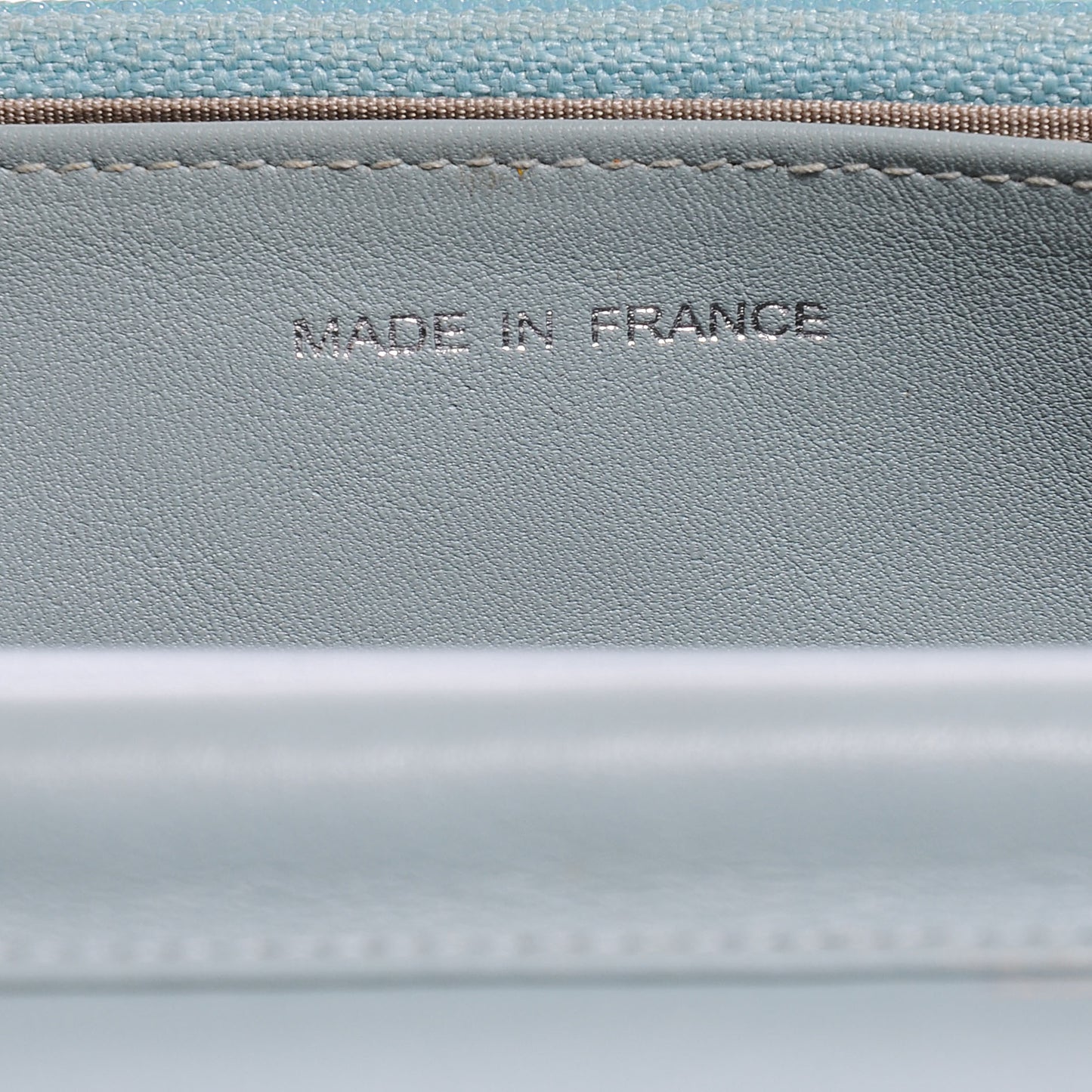 Caviar Sevruga Wallet on Chain WOC Light Blue