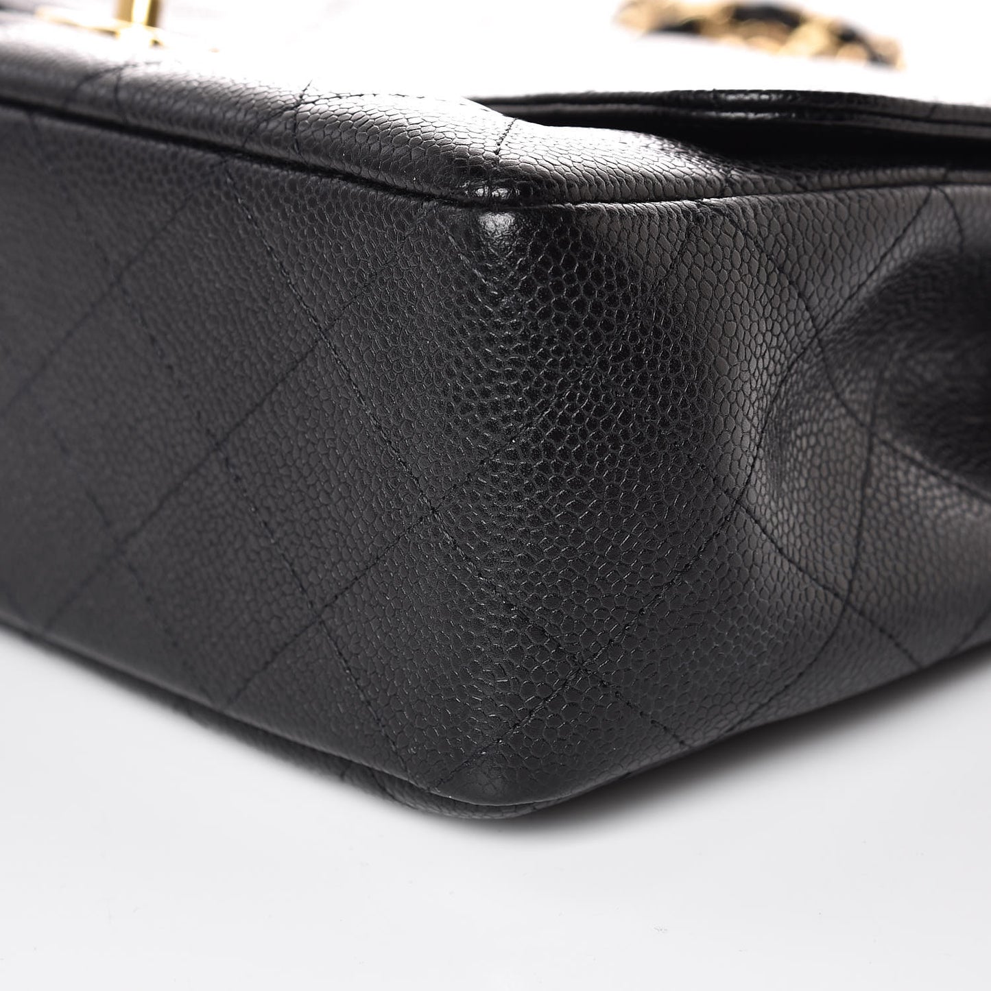 Caviar Quilted Jumbo Single Flap Black
