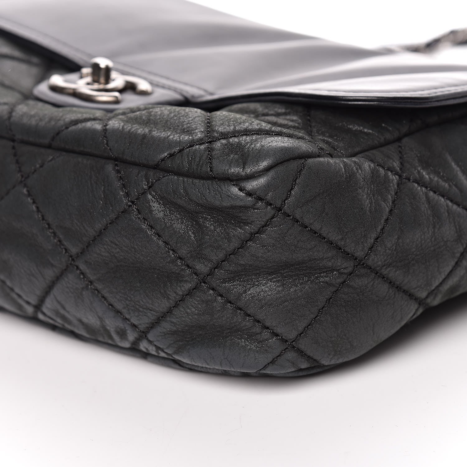 Chanel Iridescent Calfskin Medium In the Mix Flap Black 15 of 17