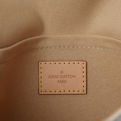 Louis Vuitton Damier Azur Favorite PM 8 of 11