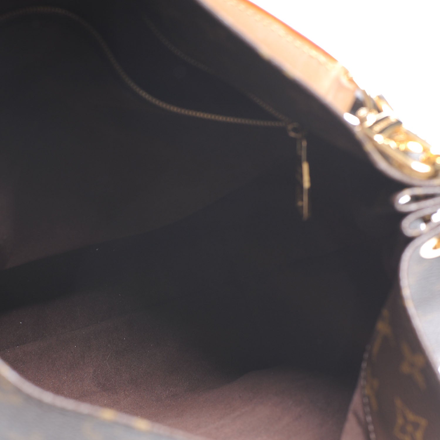 Louis Vuitton Monogram Metis 5 of 7