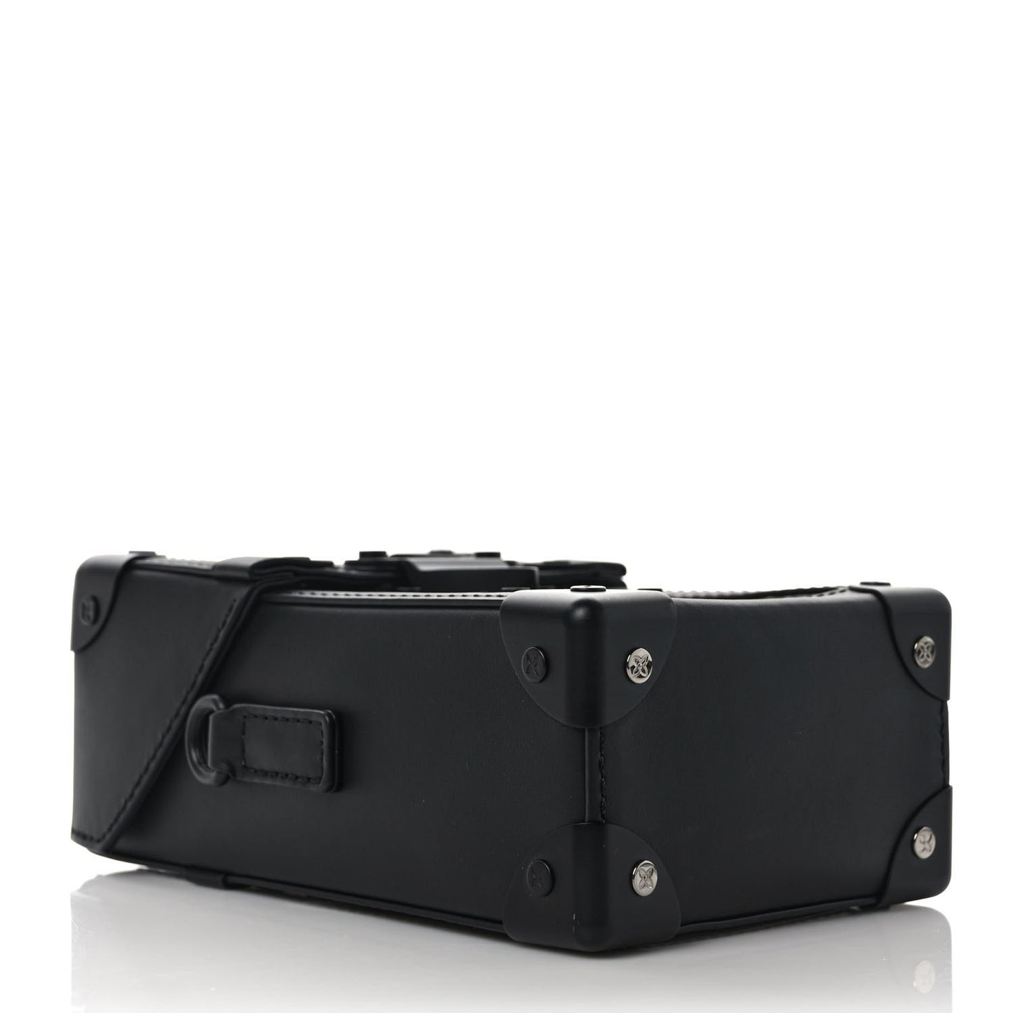 Taurillon Monogram Vertical Trunk Wearable Wallet Black