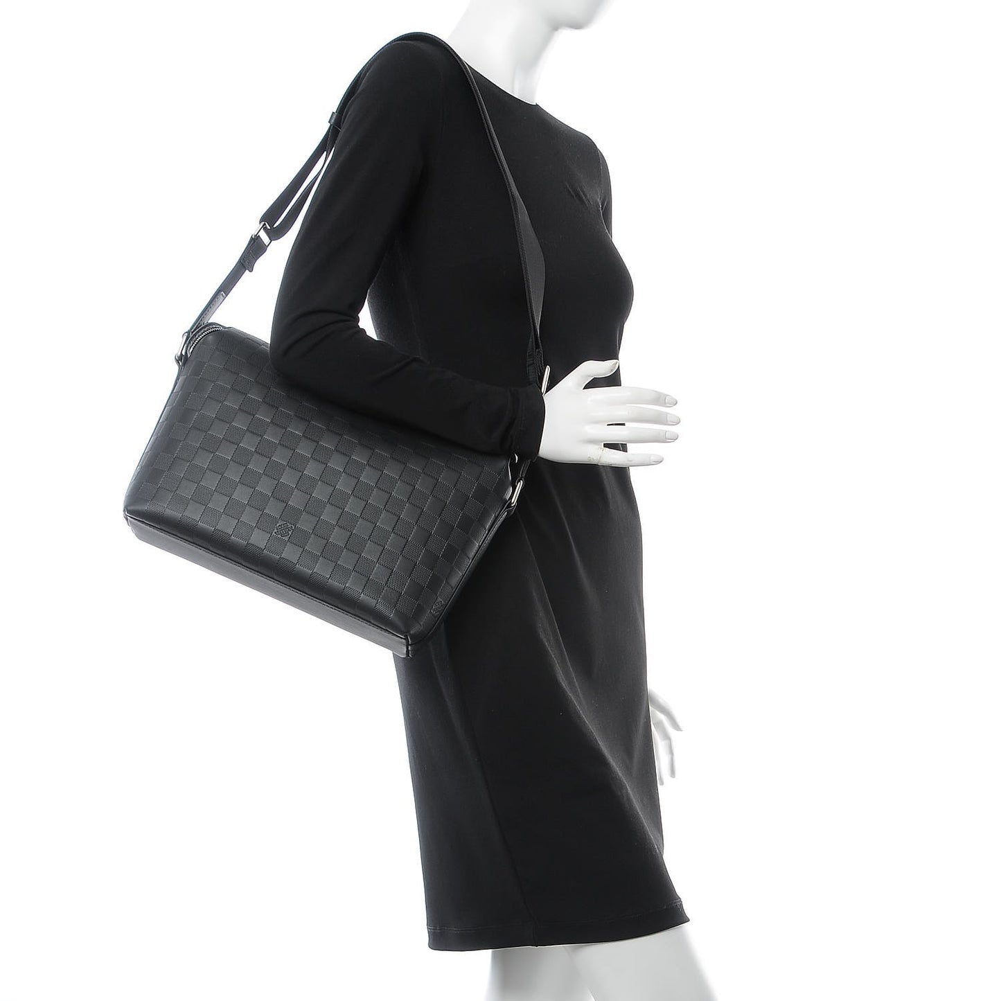 Damier Infini Messenger PM Onyx