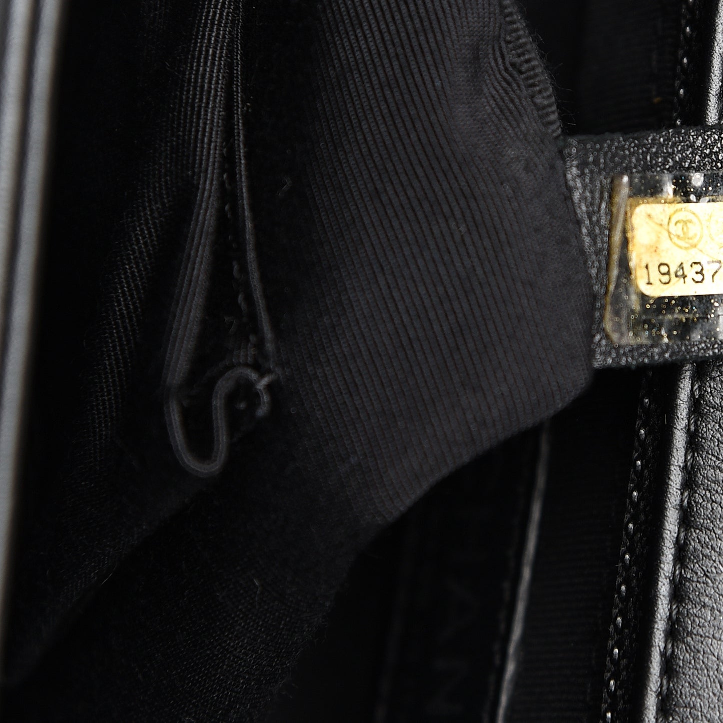 Calfskin Quilted Large Boy Flap Black