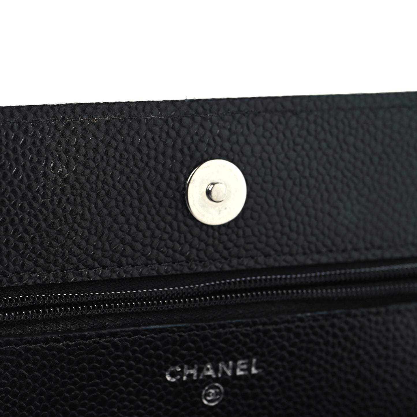 Caviar Quilted Wallet on Chain WOC Black